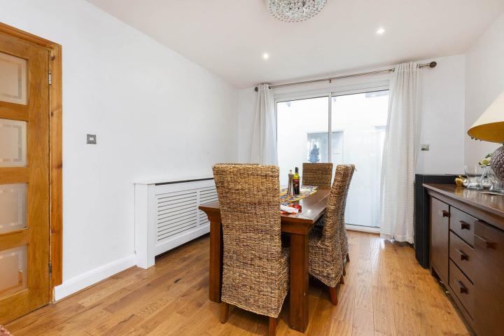 Beautiful Family Home Dollis Hill Avenue, Dollis Hill